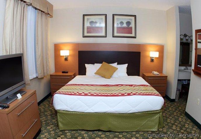 TownePlace Suites Detroit Warren Buitenkant foto