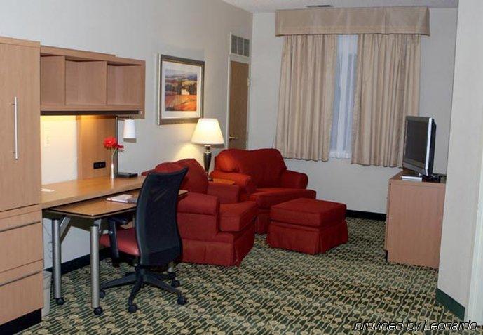TownePlace Suites Detroit Warren Buitenkant foto