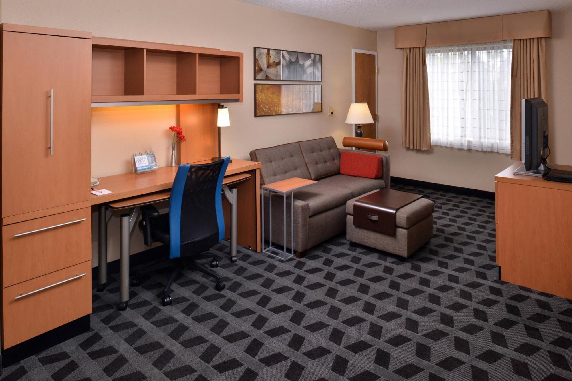TownePlace Suites Detroit Warren Buitenkant foto