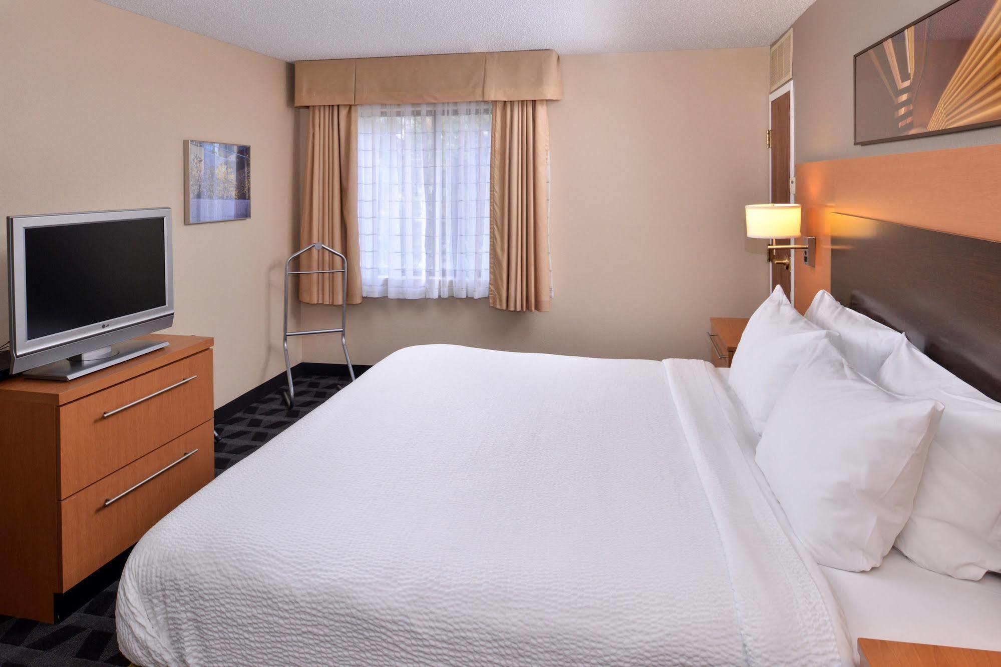 TownePlace Suites Detroit Warren Buitenkant foto