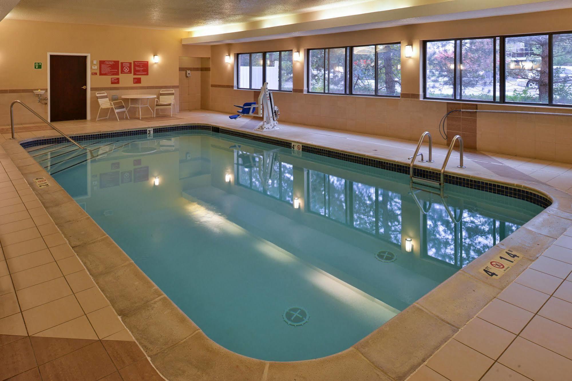 TownePlace Suites Detroit Warren Buitenkant foto